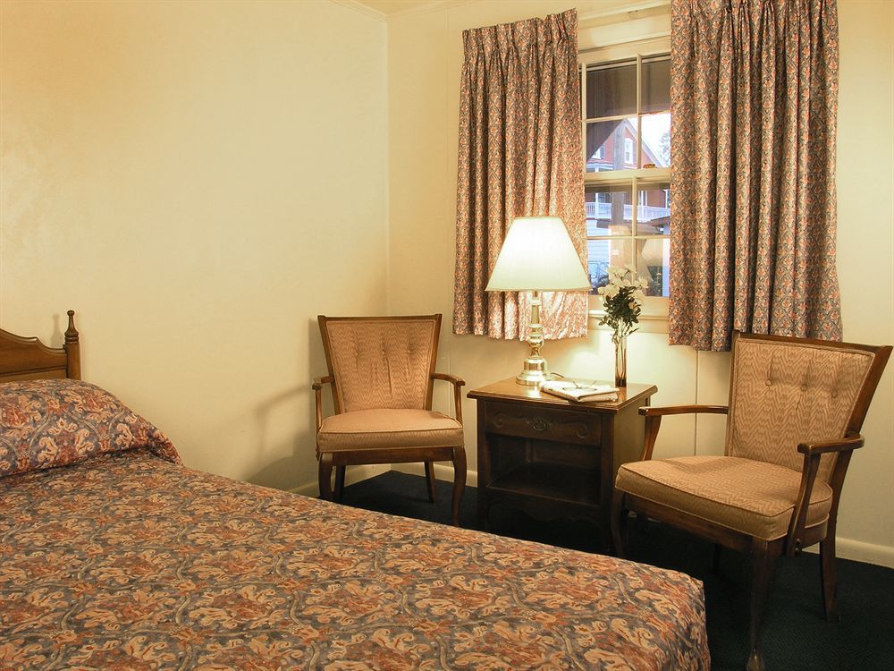 The Carriage House At Strasburg Hotel Bagian luar foto